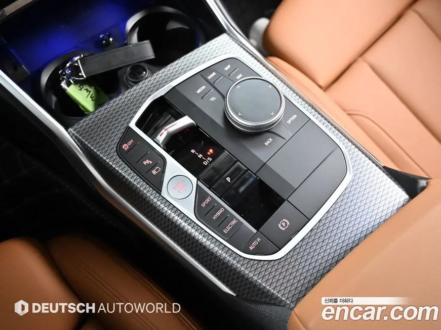 BMW 3-Series 2023 из KR, фото 3