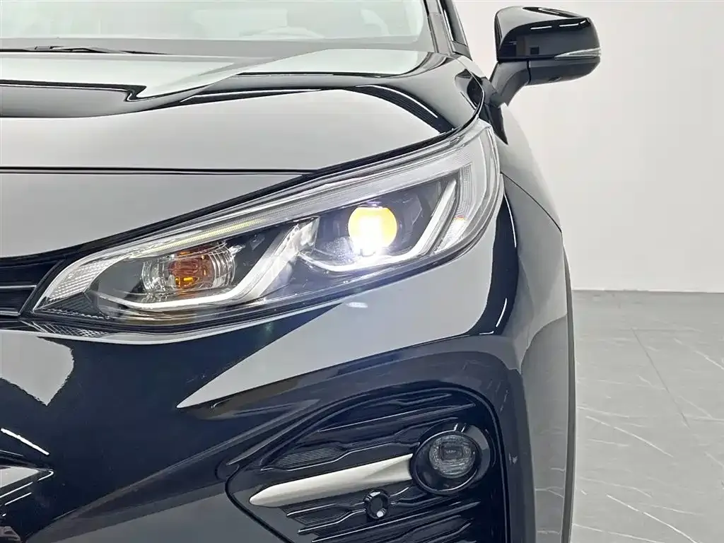 Toyota Wildlander 2023 из CN, фото 8
