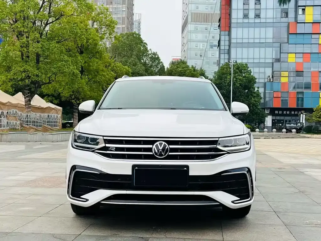 Volkswagen Tiguan L 2022 из CN, фото 9