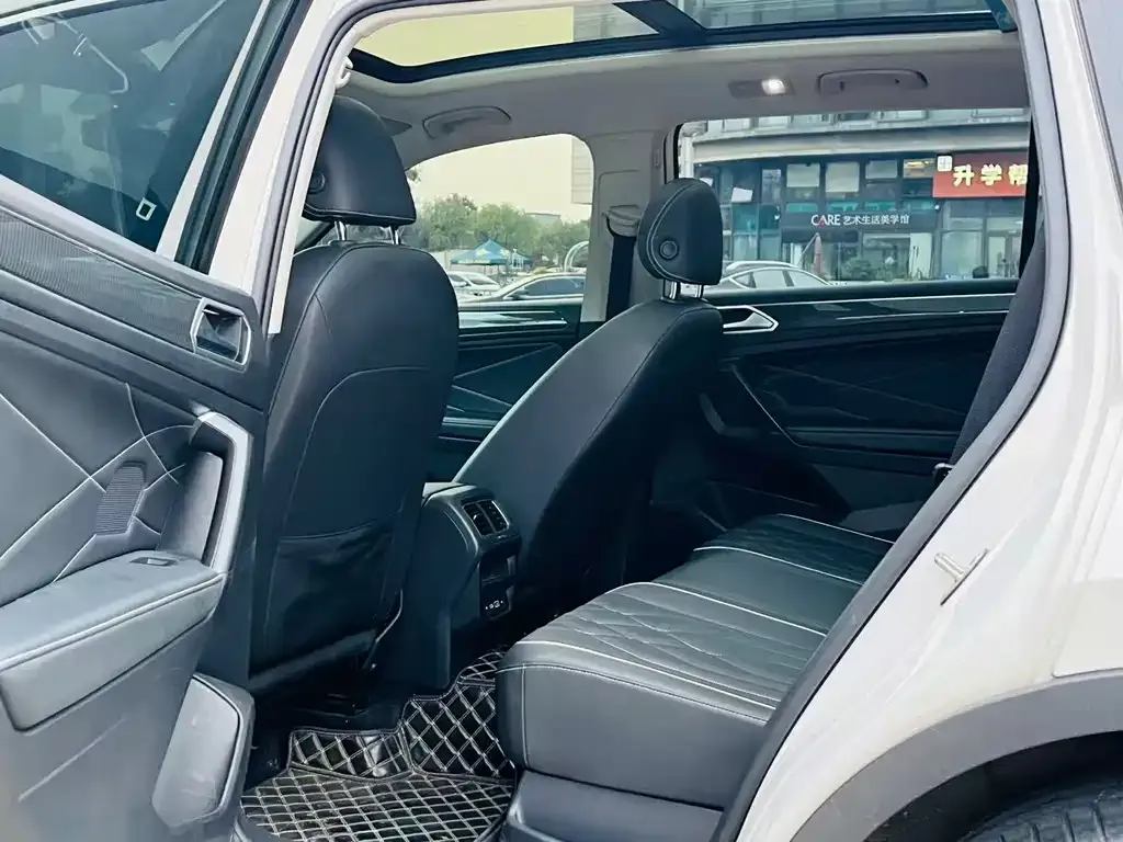 Volkswagen Tiguan L 2022 из CN, фото 6