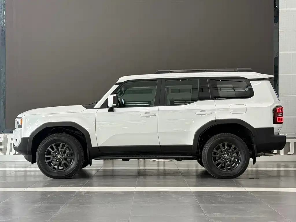 Toyota Prado — фото 2