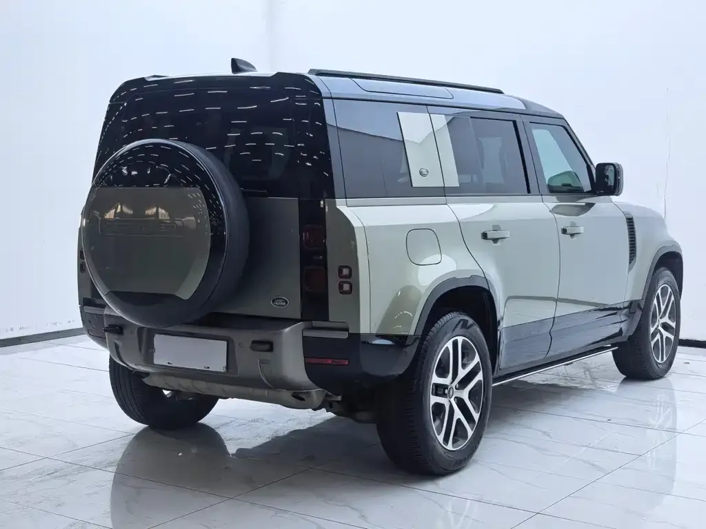 Land Rover Defender — фото 5