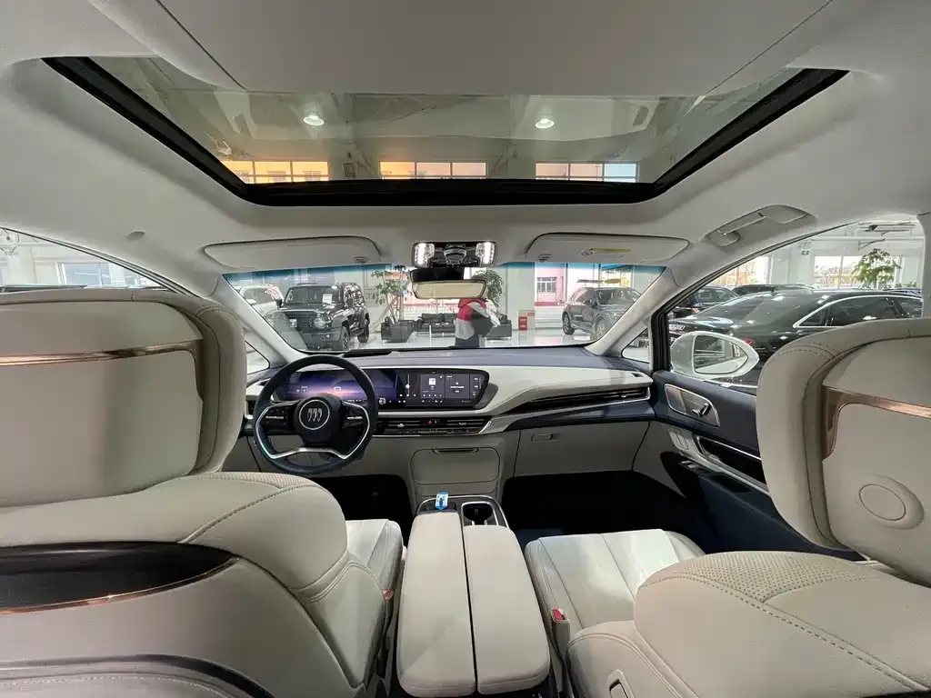Buick Century 2024 из CN, фото 8
