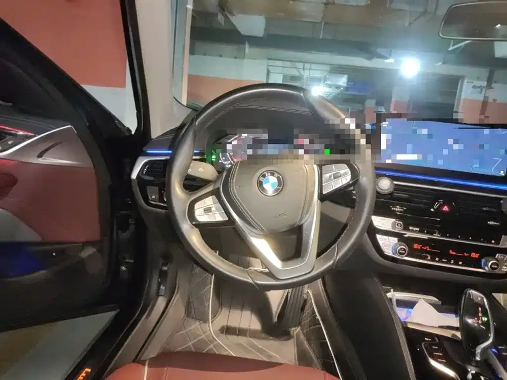 BMW 5 Series 2022 из CN, фото 10