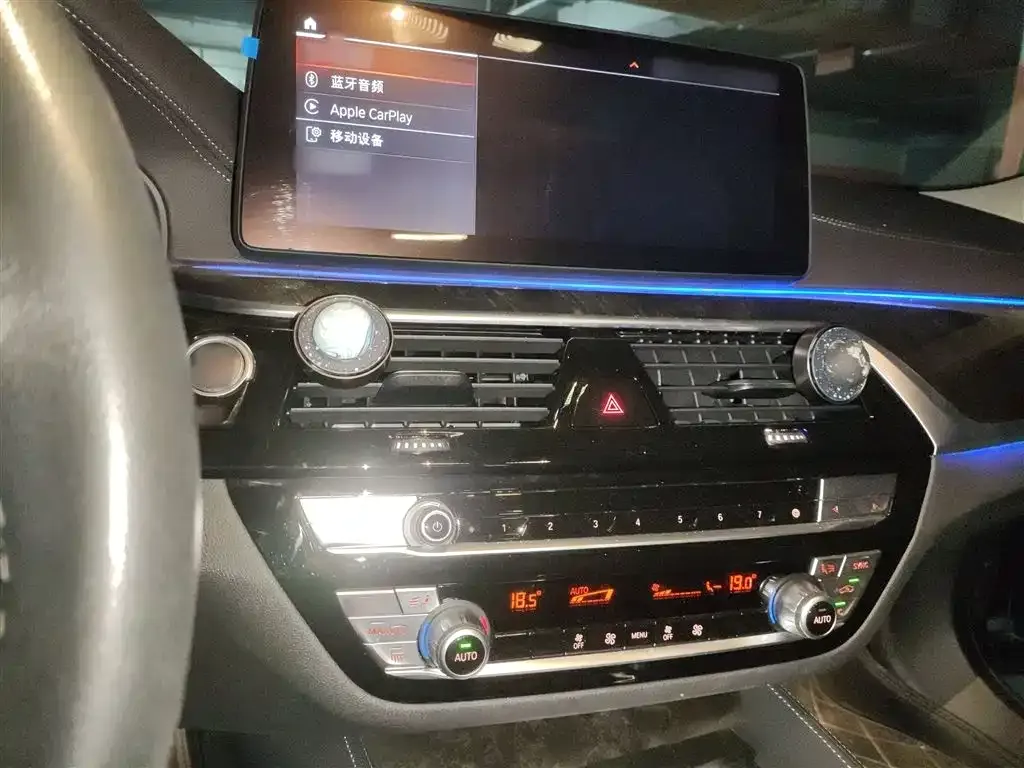 BMW 5 Series 2022 из CN, фото 5