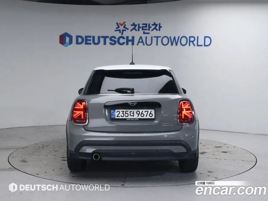 Mini Cooper 2023 из KR, фото 10