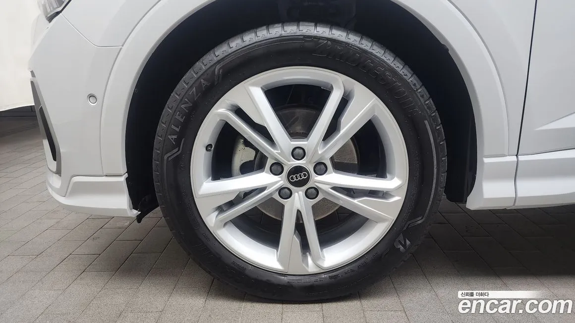 Audi Q3 2023 из KR, фото 8