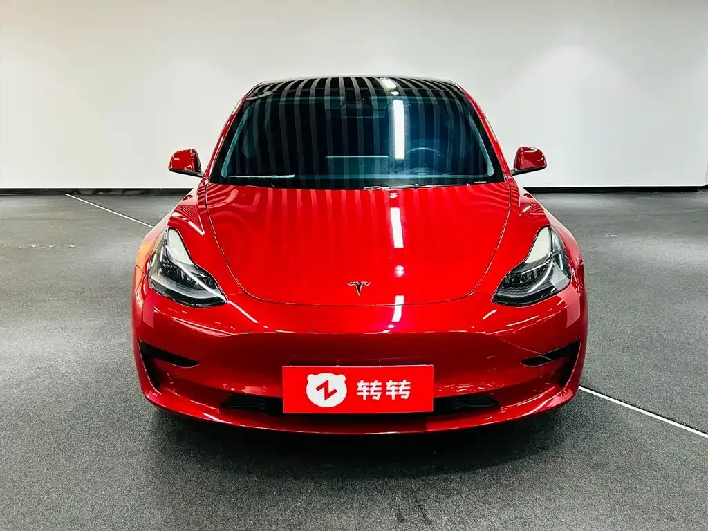 Tesla Model 3 — фото 7