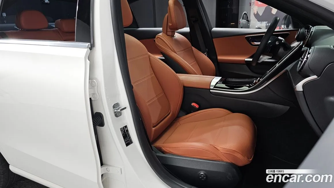 Mercedes-Benz C-Class 2024 из KR, фото 6