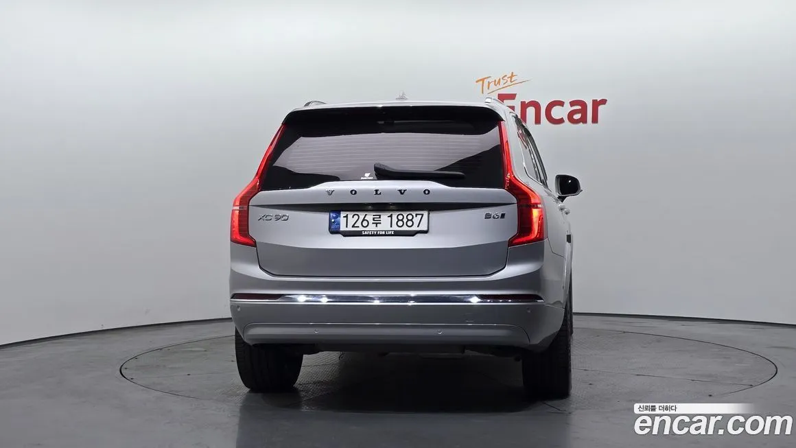 Volvo XC90 — фото 3