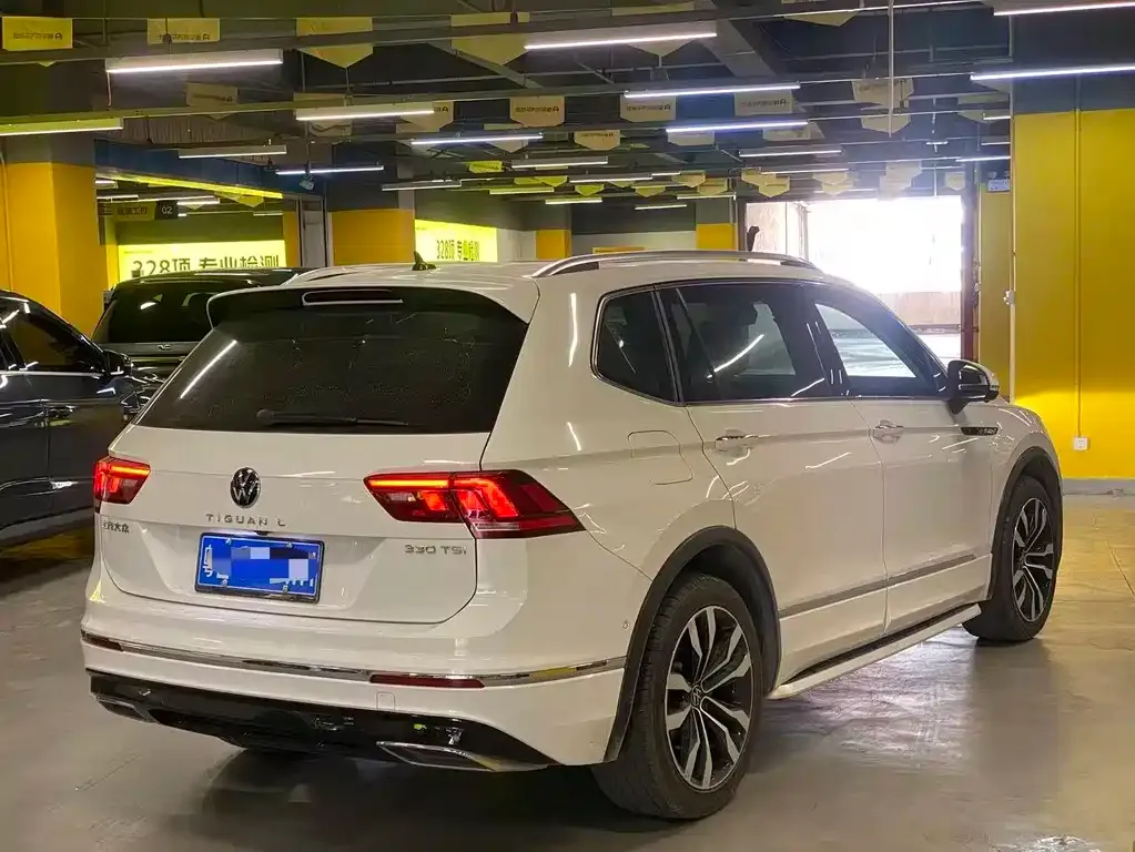 Volkswagen Tiguan L — фото 3