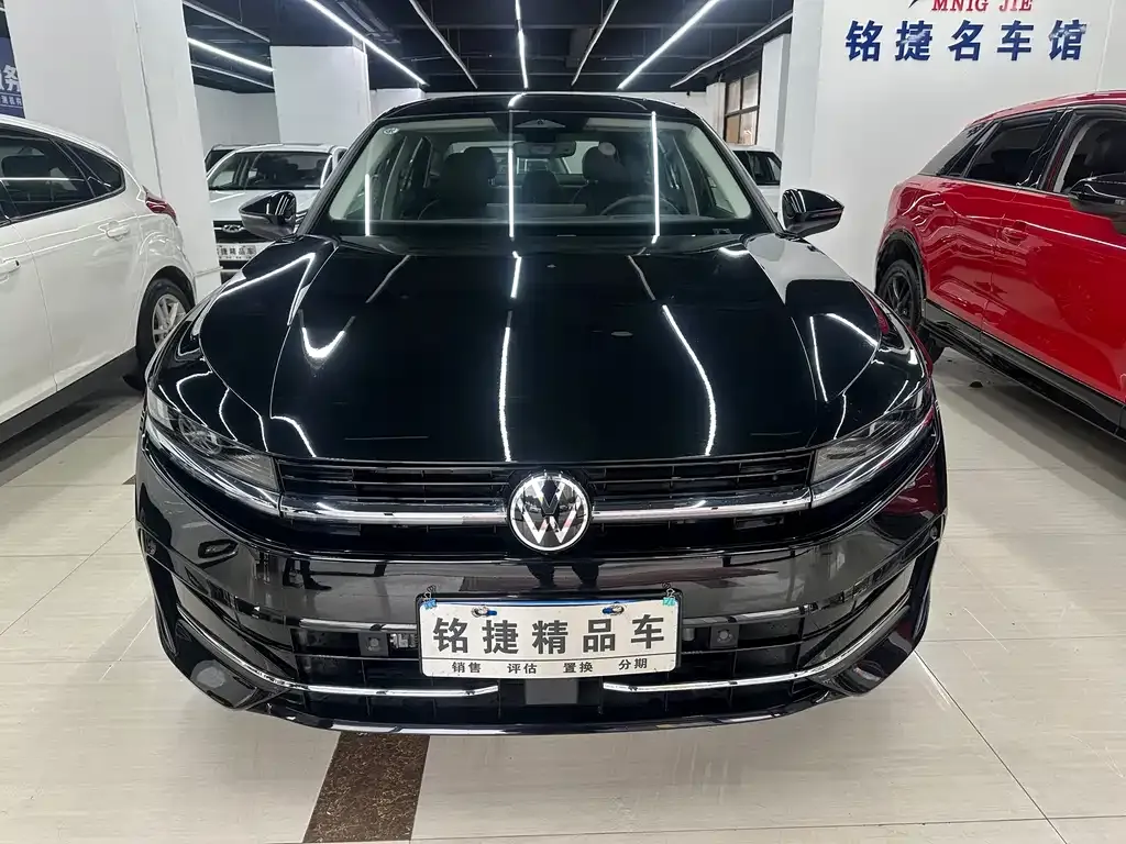 Volkswagen Magotan 2024 из CN, фото 8