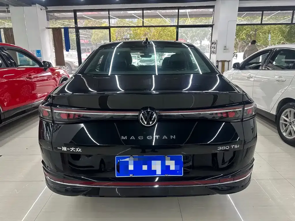 Volkswagen Magotan 2024 из CN, фото 2