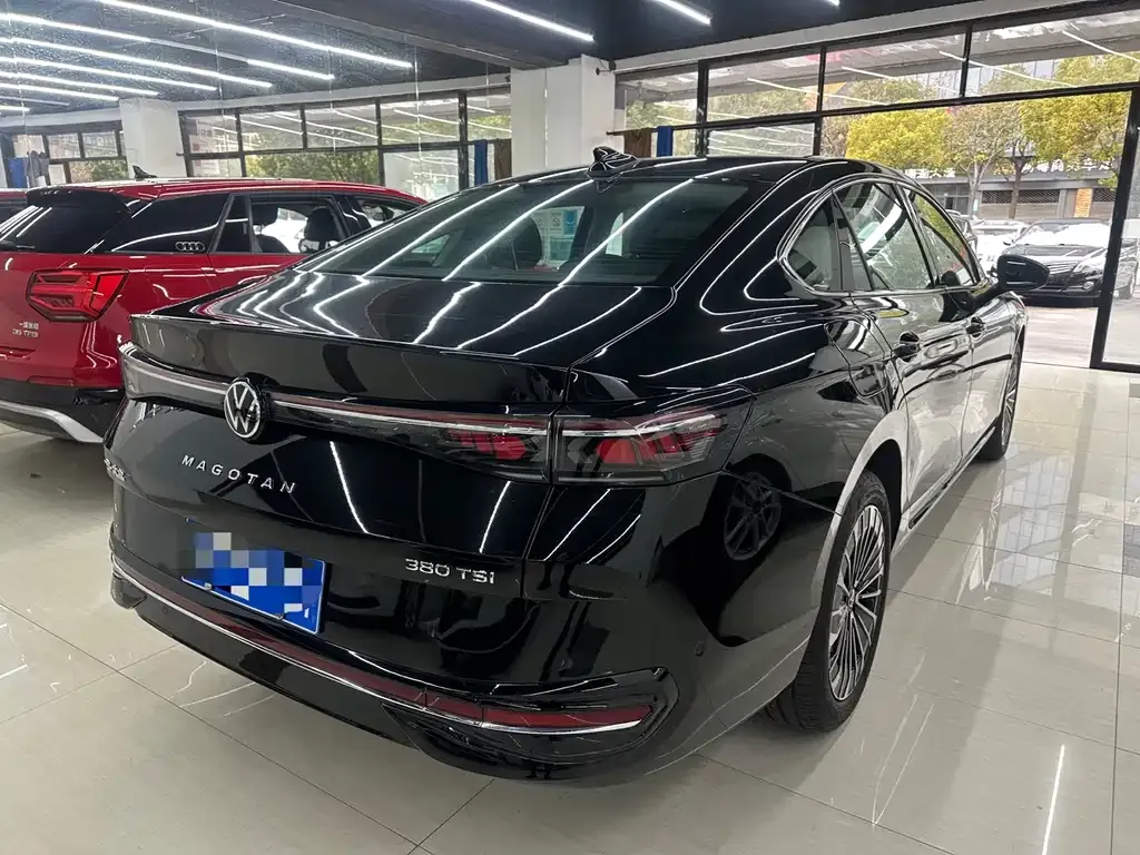 Volkswagen Magotan 2024 из CN, фото 6
