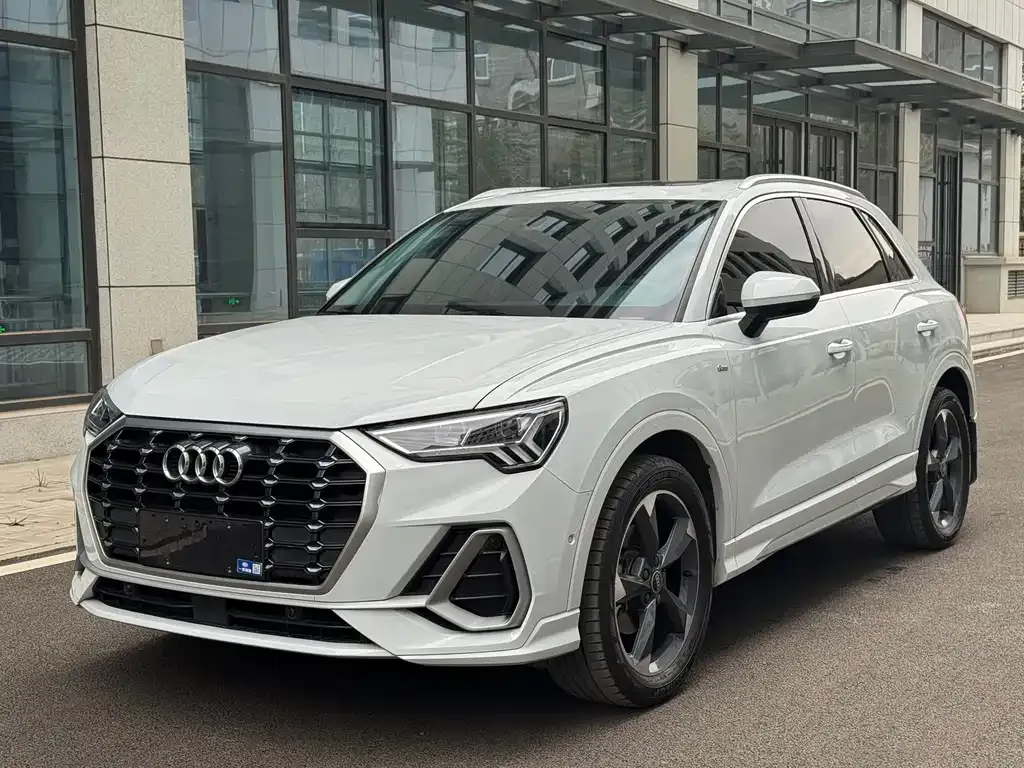 Audi Q3 2022 из CN, фото 1