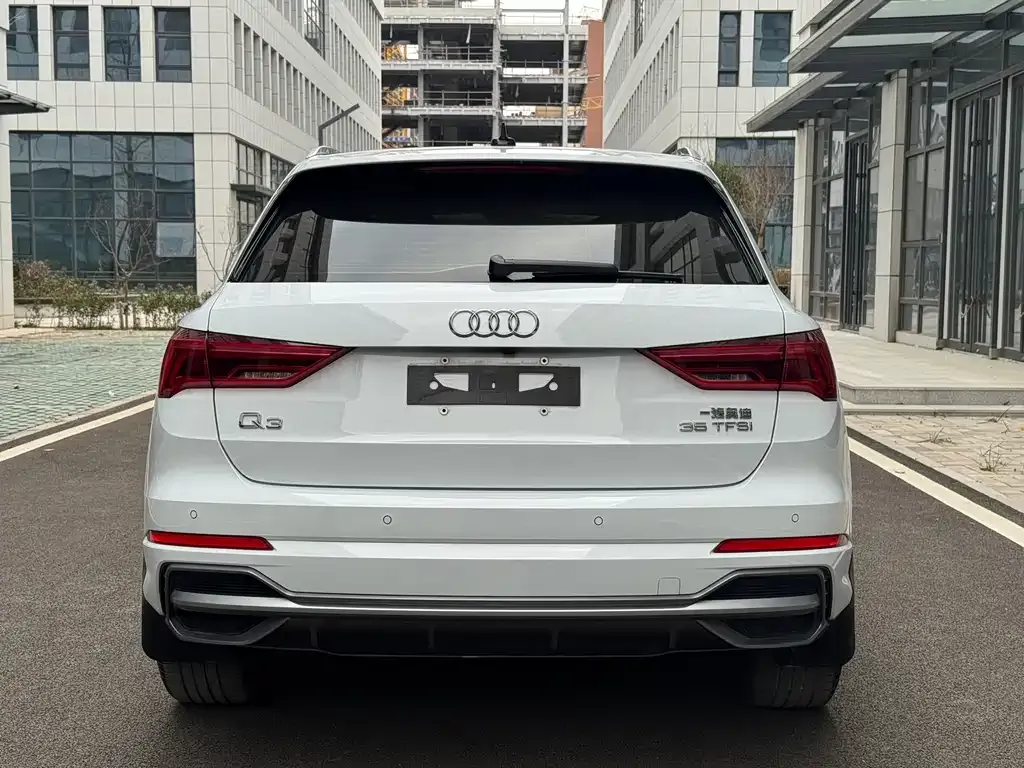 Audi Q3 2022 из CN, фото 7