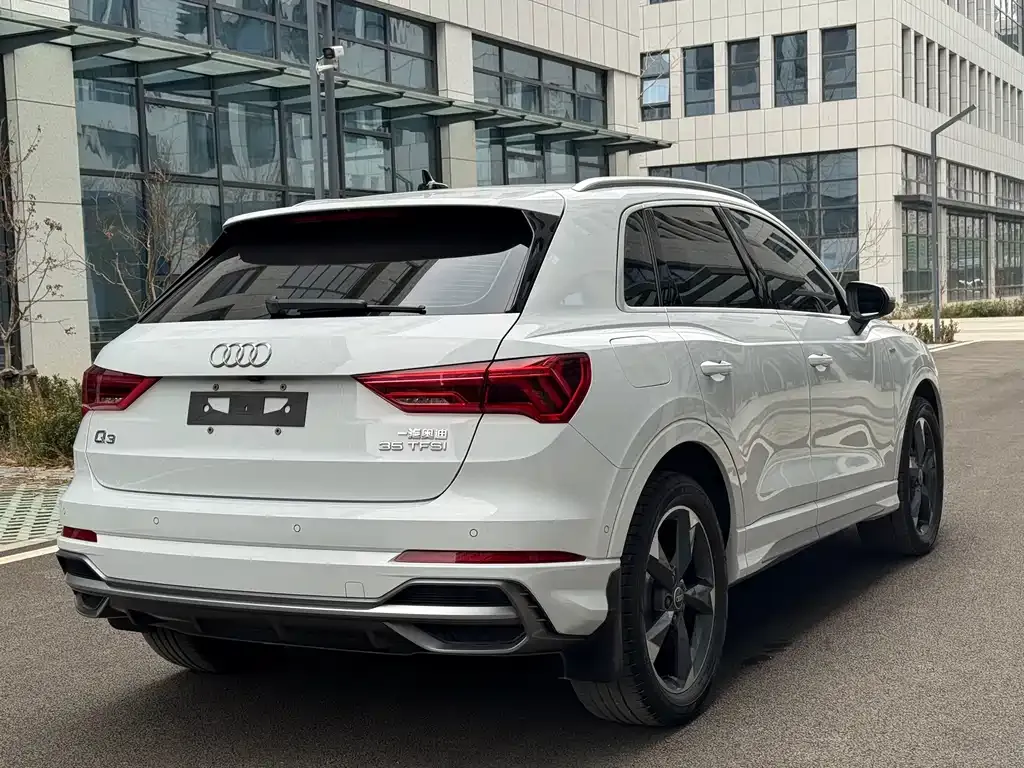 Audi Q3 2022 из CN, фото 4