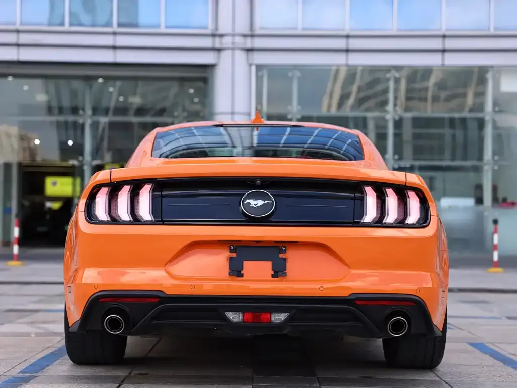 Ford Mustang 2022 из CN, фото 8