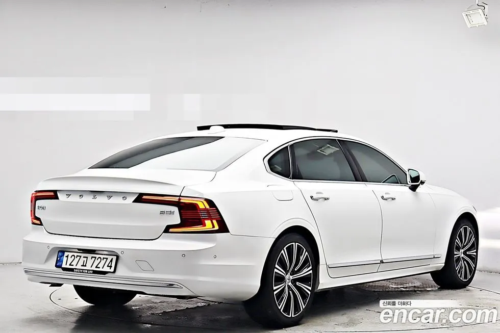 Volvo S90 2023 из KR, фото 2