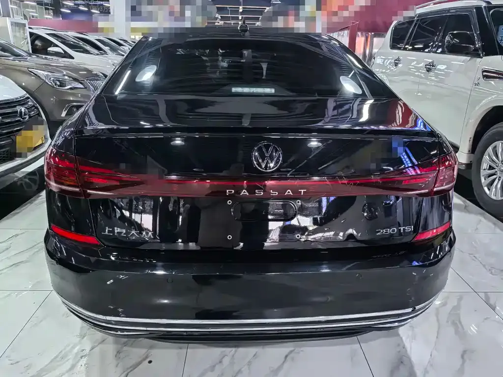 Volkswagen Passat — фото 5
