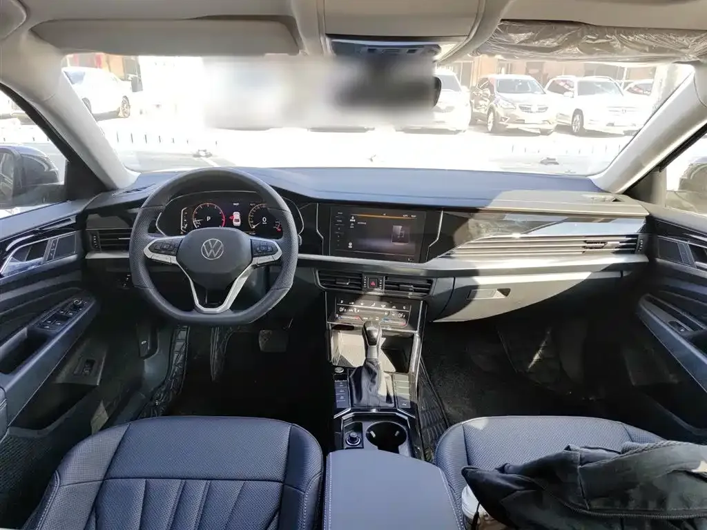 Volkswagen Passat 2024 из CN, фото 10