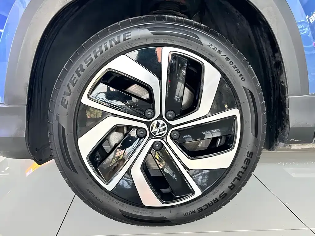 Volkswagen Tharu 2024 из CN, фото 3