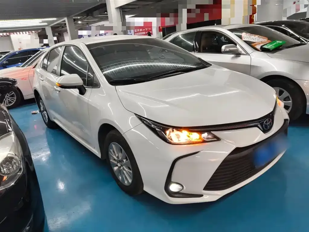 Toyota Corolla 2023 из CN, фото 4