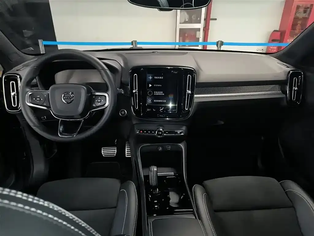 Volvo XC40 2021 из CN, фото 5