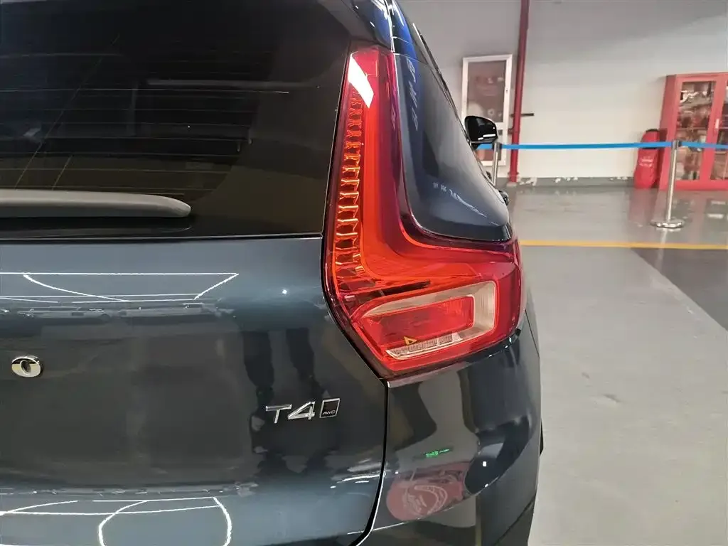 Volvo XC40 2021 из CN, фото 3