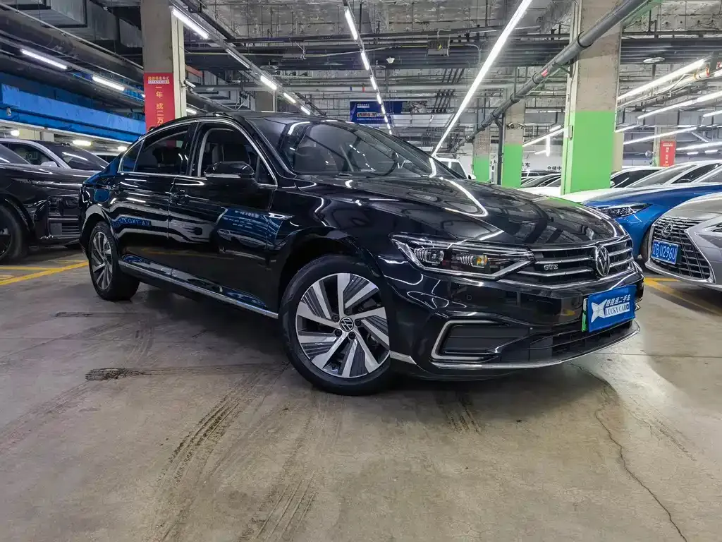 Volkswagen Magotan GTE PHEV 2022 из CN, фото 3