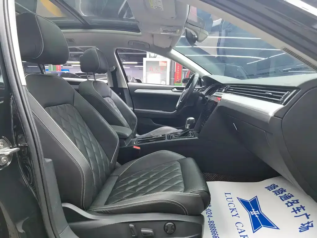 Volkswagen Magotan GTE PHEV 2022 из CN, фото 8