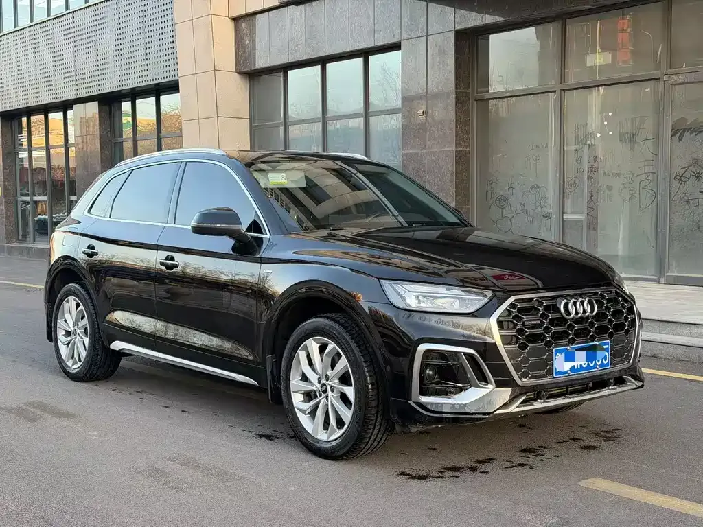 Audi Q5L 2022 из CN, фото 4