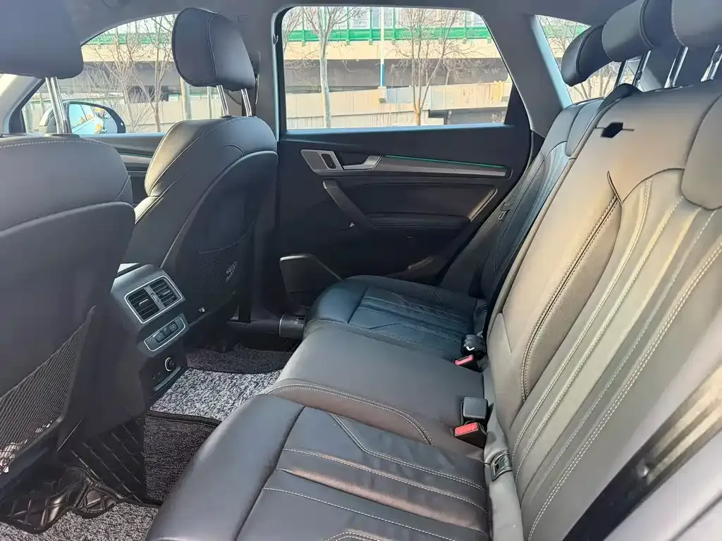Audi Q5L 2022 из CN, фото 3