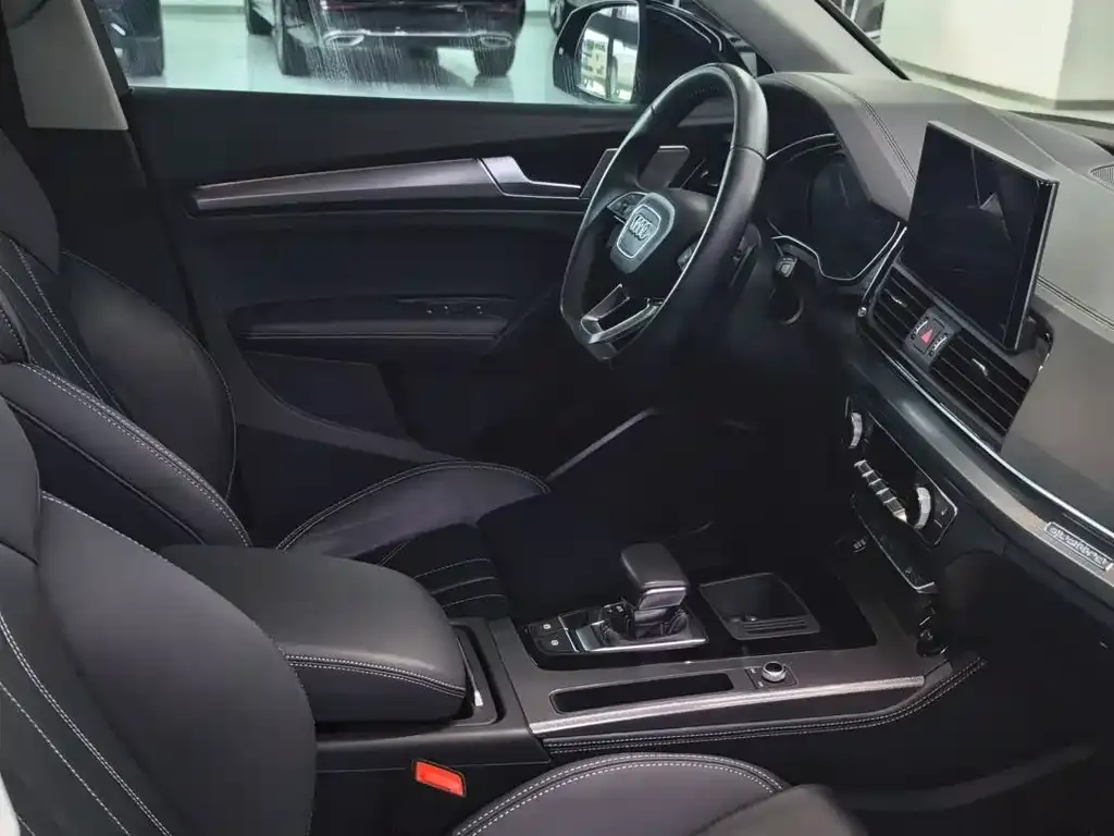 Audi Q5L 2022 из CN, фото 2