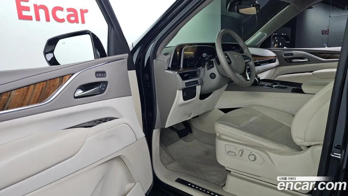 Cadillac Escalade 2023 из KR, фото 10