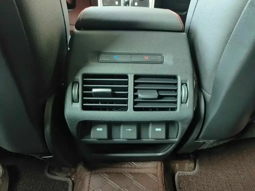 Land Rover Discovery Sport 2022 из CN, фото 2