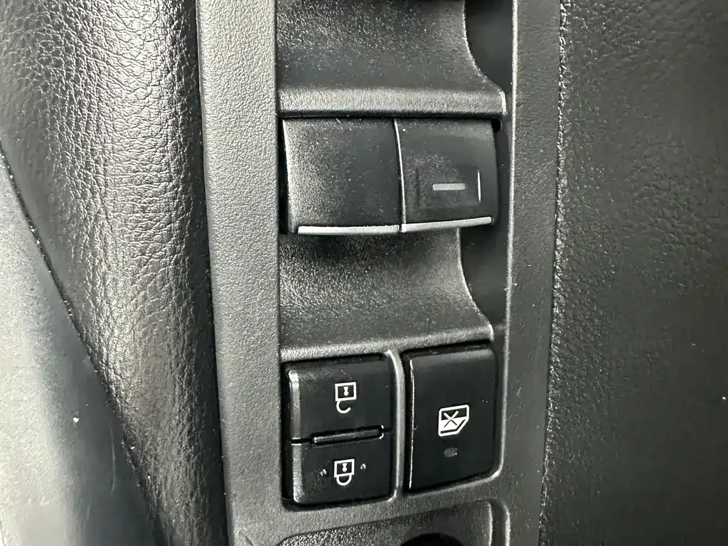 Toyota Corolla — фото 10