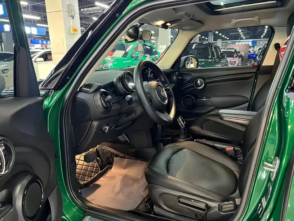 MINI Cooper (3-door) 2022 из CN, фото 9