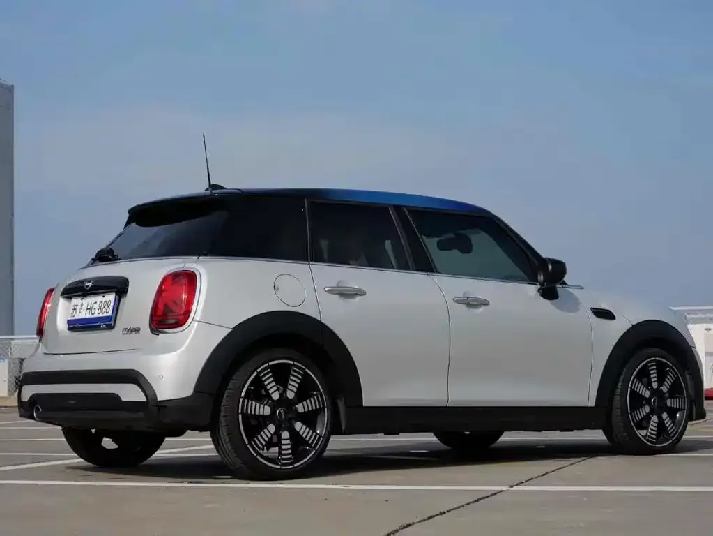 MINI Cooper (3-door) 2022 из CN, фото 3