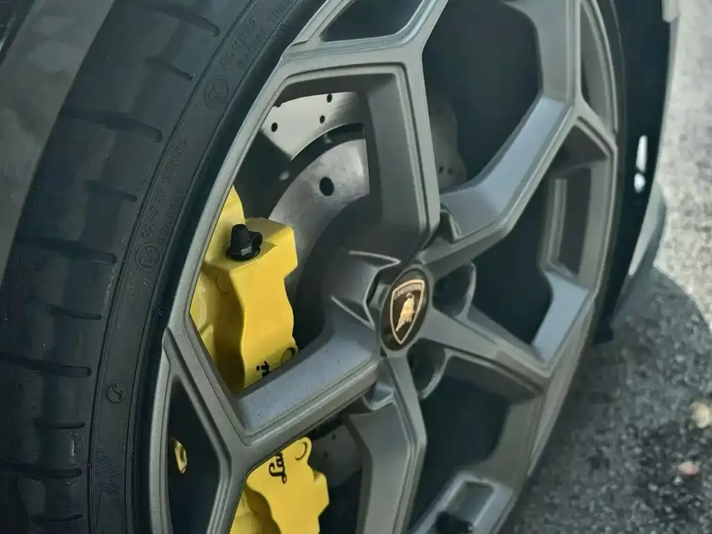 Lamborghini Huracan 2023 из CN, фото 2