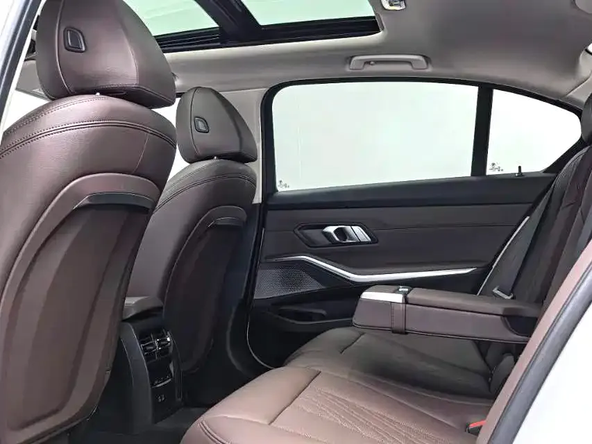 BMW i3 2024 из CN, фото 2