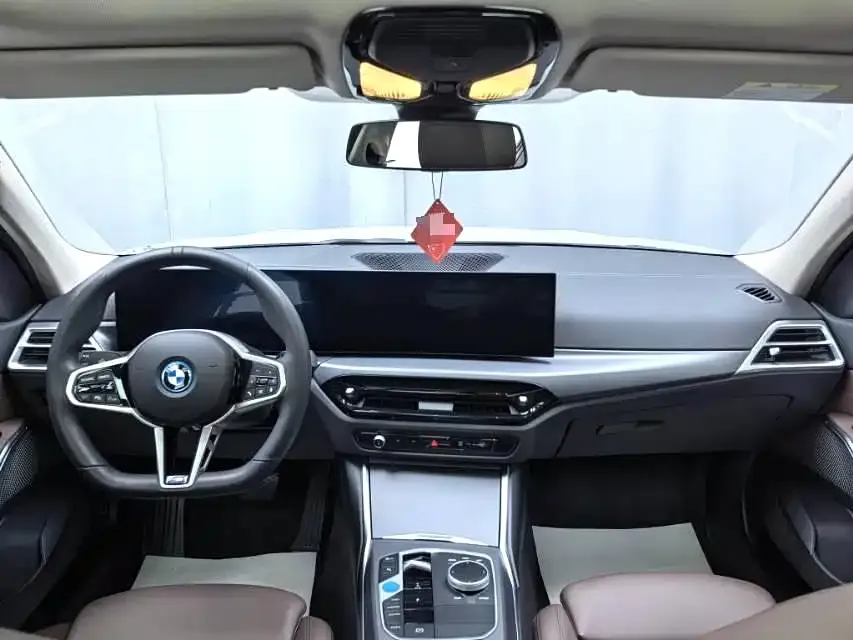BMW i3 2024 из CN, фото 3