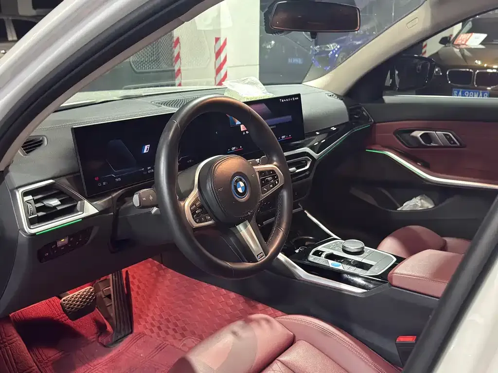 BMW i3 — фото 10