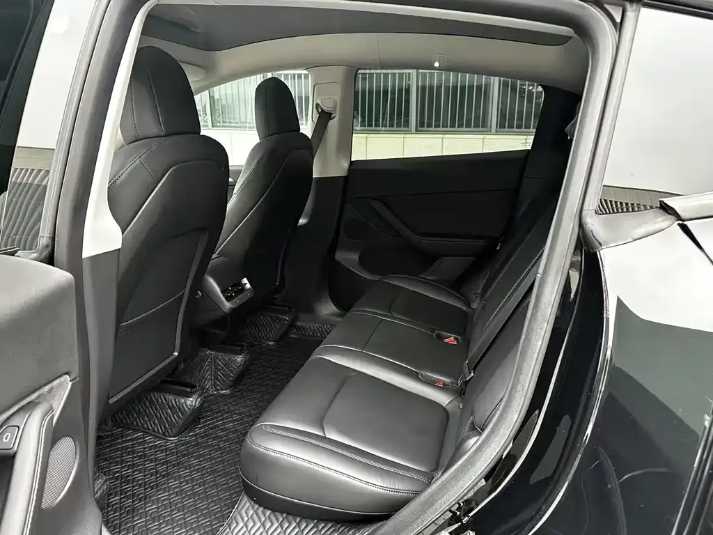 Tesla Model Y 2022 из CN, фото 9