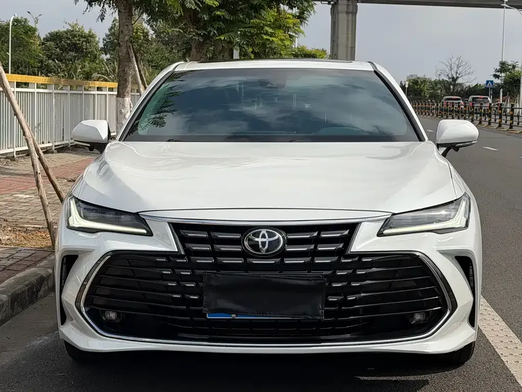Toyota Avalon 2024 из CN, фото 4