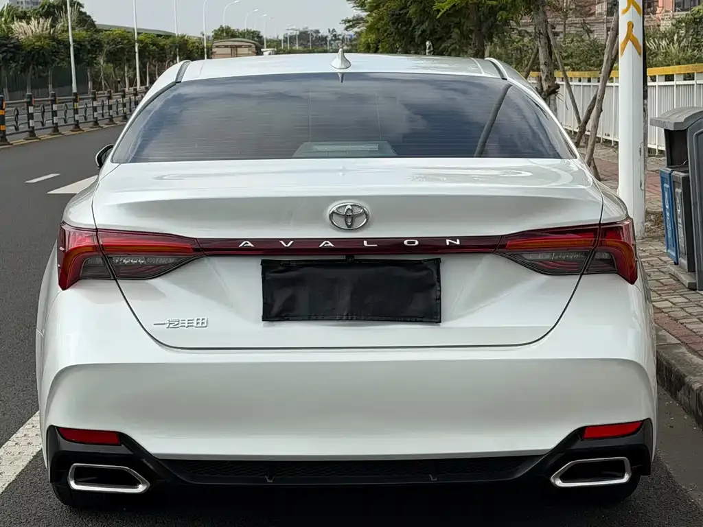 Toyota Avalon 2024 из CN, фото 3