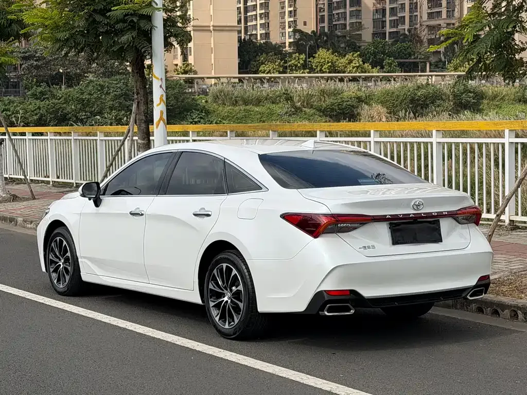 Toyota Avalon 2024 из CN, фото 7