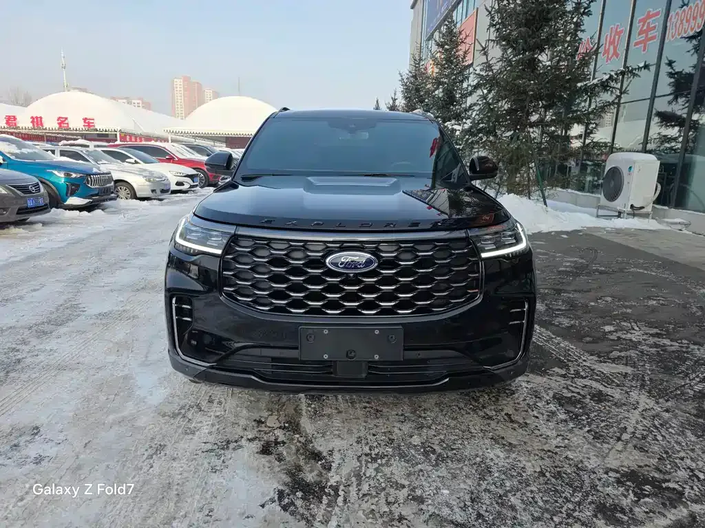 Ford Explorer 2023 из CN, фото 6