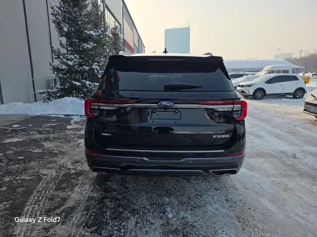 Ford Explorer 2023 из CN, фото 7