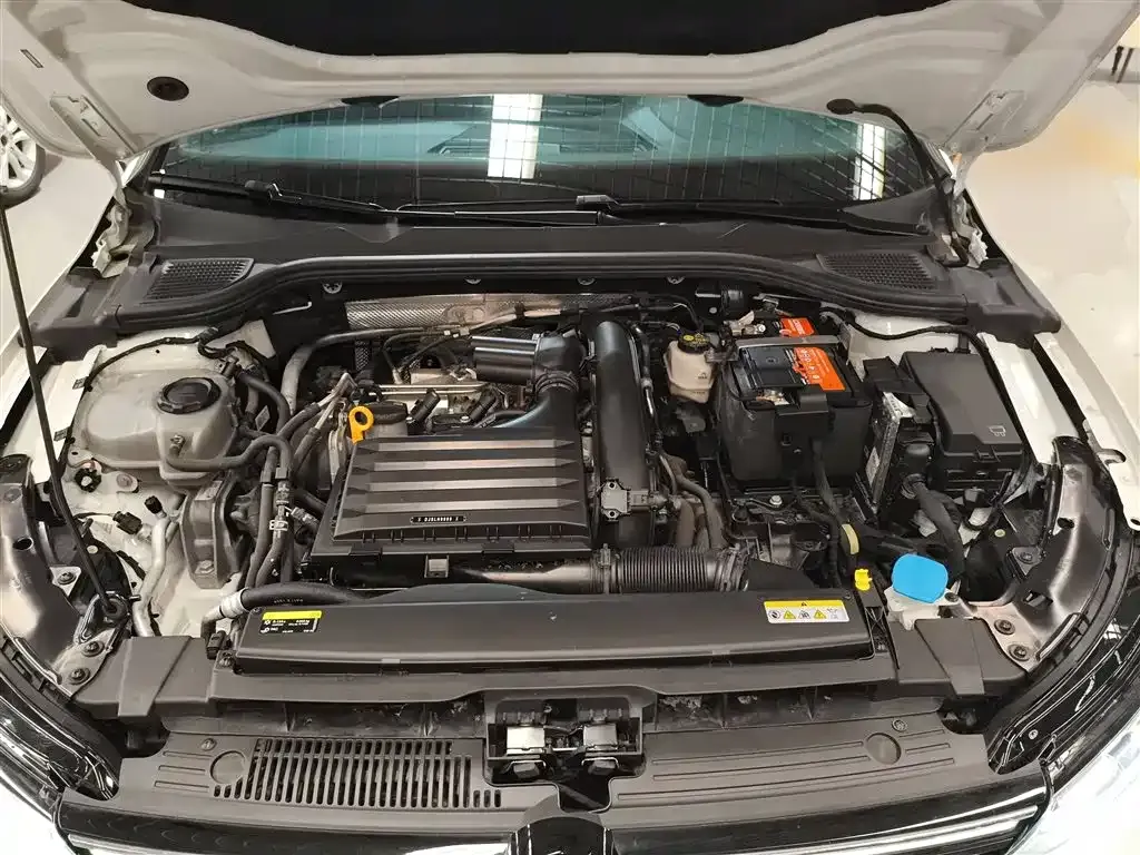 Volkswagen Golf 2022 из CN, фото 9